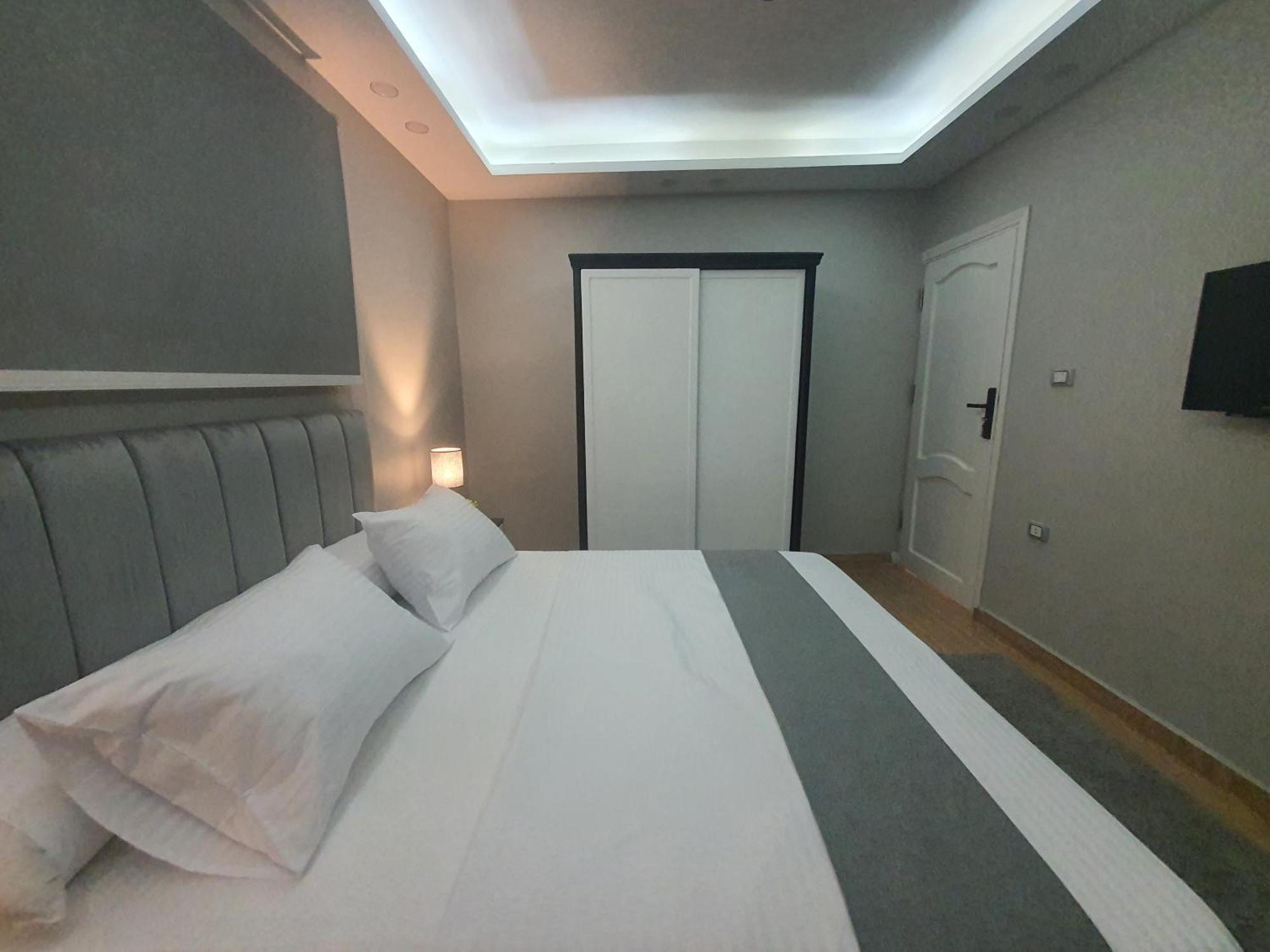 Youvala Serviced 30th Apartment